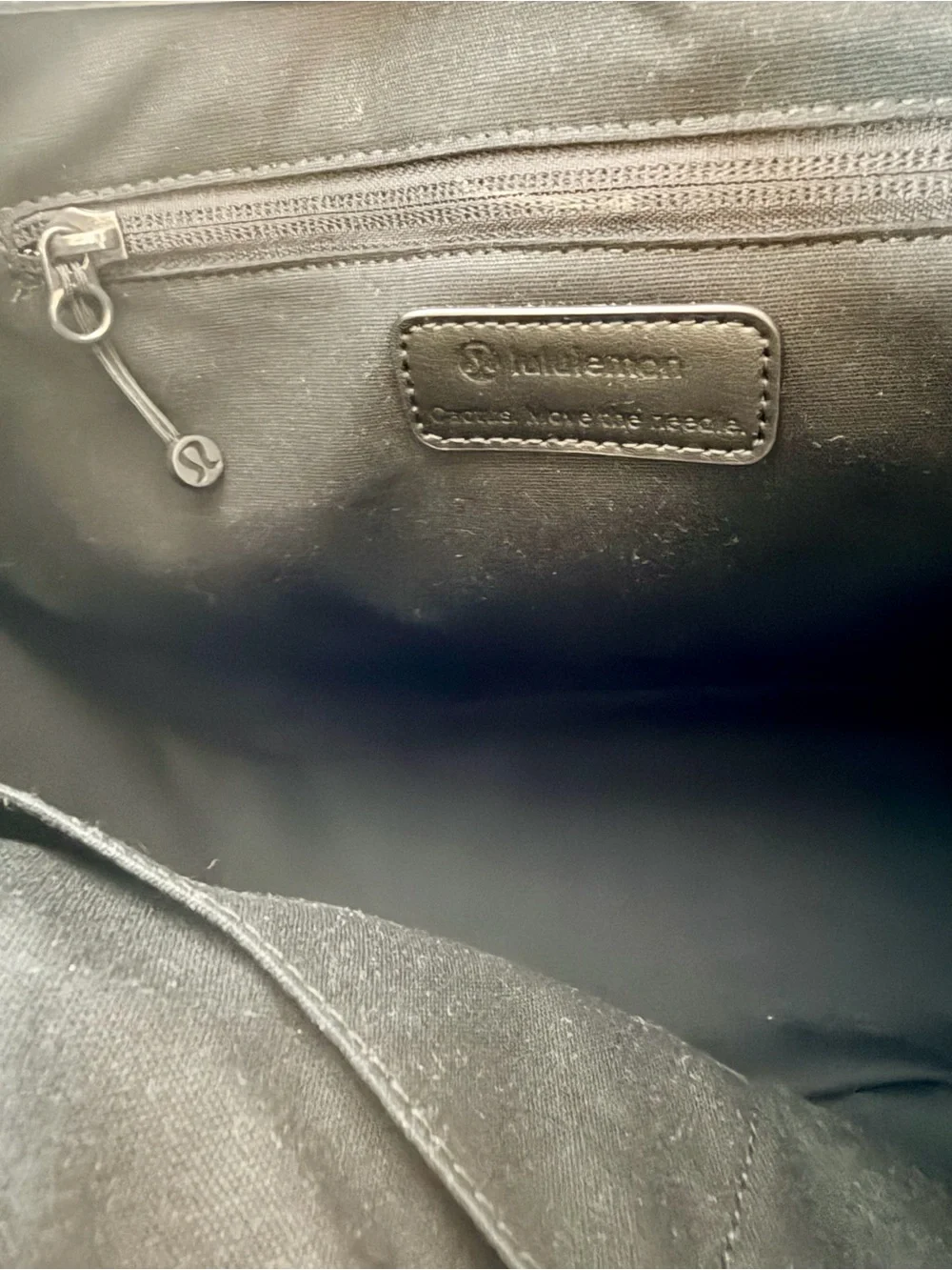 lululemon athletica sleek black